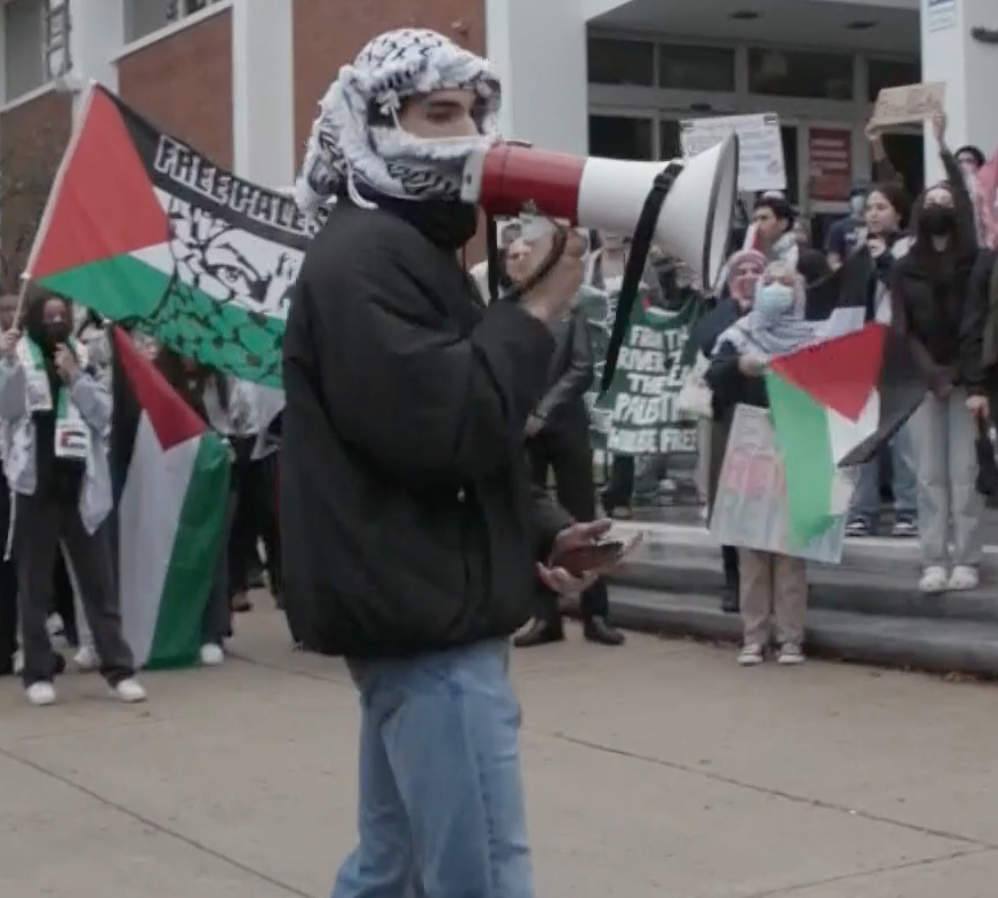 Staple a Green Card to Their ‘Kill the Jews’ Signs